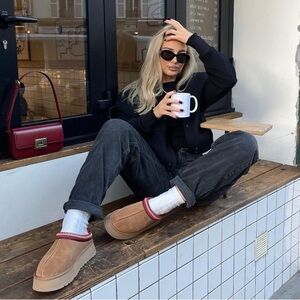 UGG Tazz Platform Slippers 6